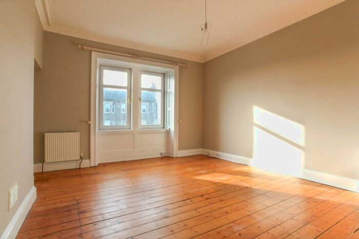 2 Bedroom Flat To Rent In St John's Road, Corstorphine, Edinburgh, EH12