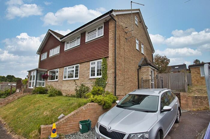 4 Bedroom Semi-Detached House For Sale In The Glen, Shepherdswell, Dover, Kent, CT15