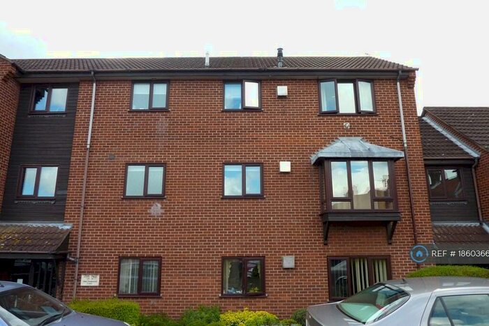 2 Bedroom Flat To Rent In John Stephenson Court, Norwich, NR3