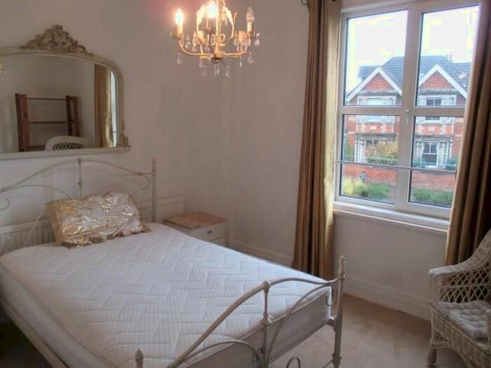 1 Bedroom Property To Rent In London Road, Kettering, NN15