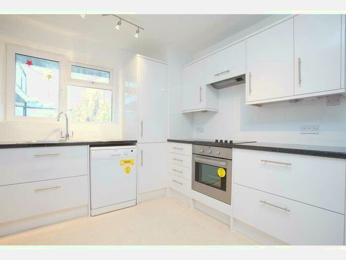 2 Bedroom Flat To Rent In Banner Street, Old Street, EC1Y