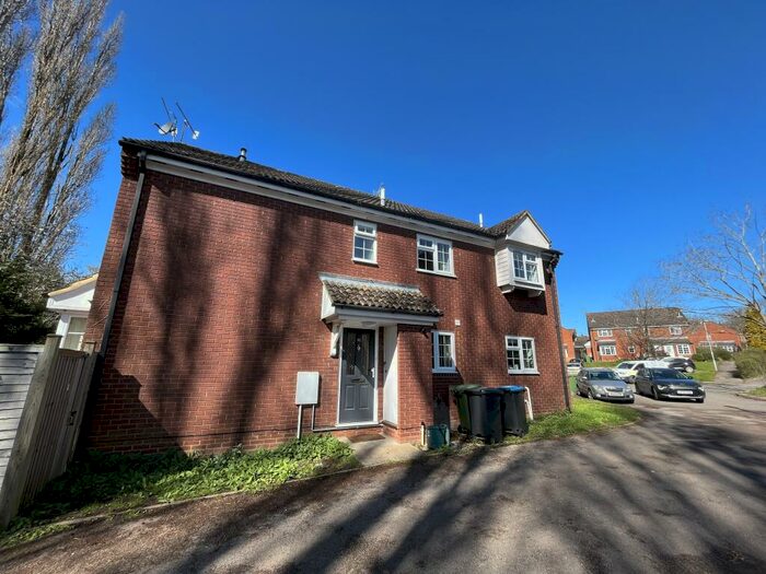 2 Bedroom House To Rent In The Coltsfoot, Hemel Hempstead, HP1