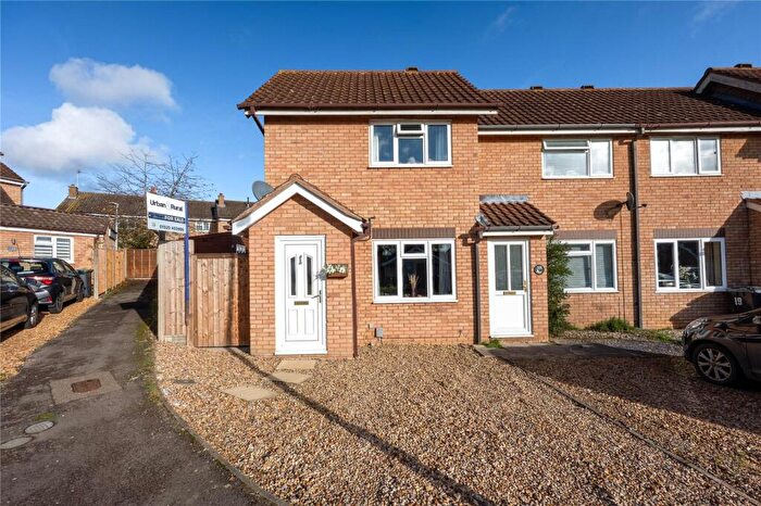 1 Bedroom End Of Terrace House For Sale In Hawthorn Close, Ampthill, Bedfordshire, MK45