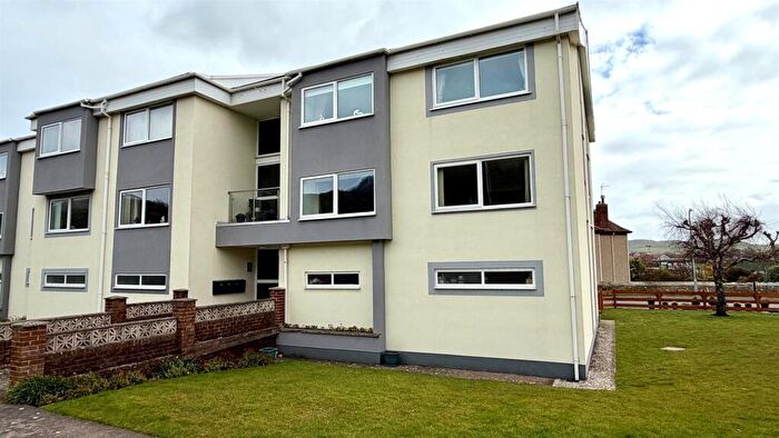 2 Bedroom Apartment For Sale In Llys Maelgwn, Gloddaeth Avenue, Llandudno, LL30