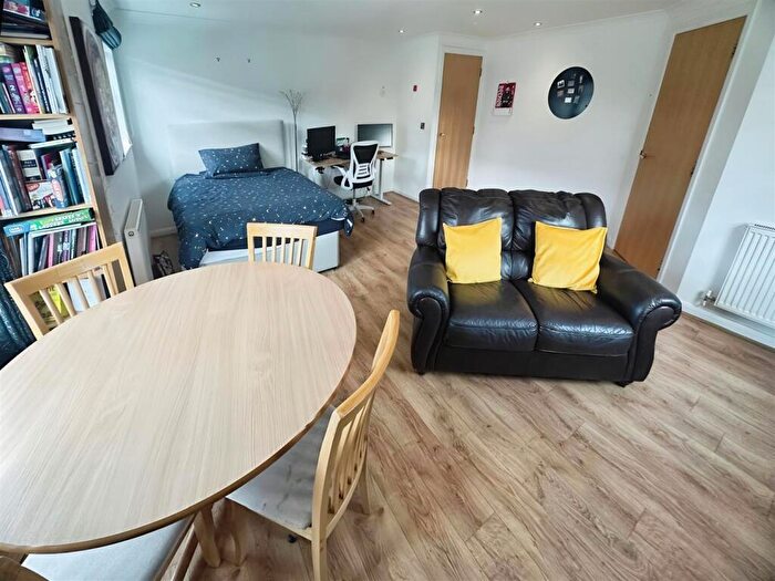 1 Bedroom Apartment For Sale In Sandbach Drive, Kingsmead, Northwich, CW9