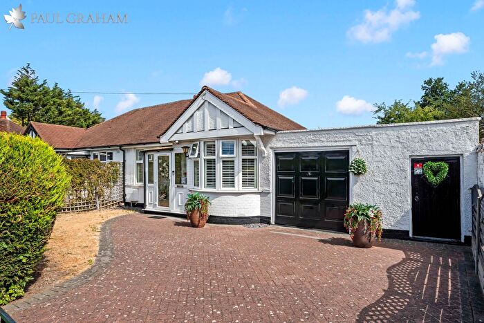 2 Bedroom Semi Detached Bungalow For Sale In Hallowell Avenue, Beddington, CR0