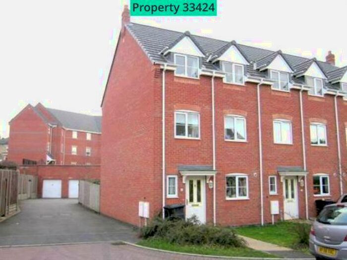 4 Bedroom End Of Terrace House To Rent In Hollands Way, Kegworth, Derby, DE74