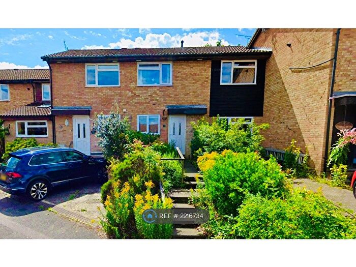 3 Bedroom Terraced House To Rent In Kennedy Gardens, Sevenoaks, TN13