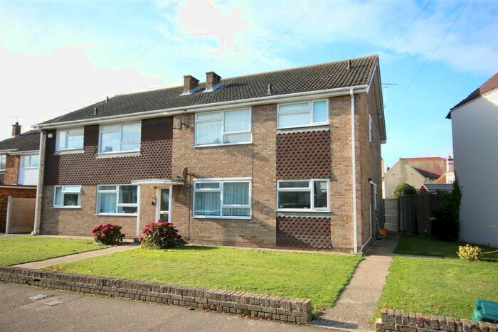 2 Bedroom Flat To Rent In Vista Road, Clacton-On-Sea, CO15