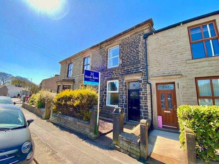 2 Bedroom House To Rent In Helmshore Road, Haslingden, Rossendale, Lancashire, BB4