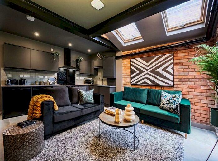 6 Bedroom Flat To Rent In Studio Flat, Pershore Road, Birmingham, B29