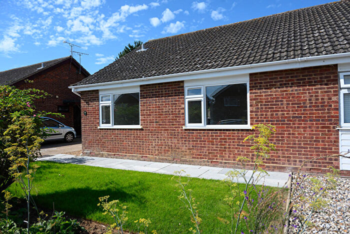 2 Bedroom Semi-Detached Bungalow For Sale In Earls Close, Felixstowe, IP11