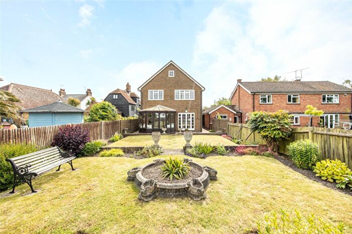 4 Bedroom Detached House For Sale In Church Street, Cliffe, Rochester, Kent, ME3