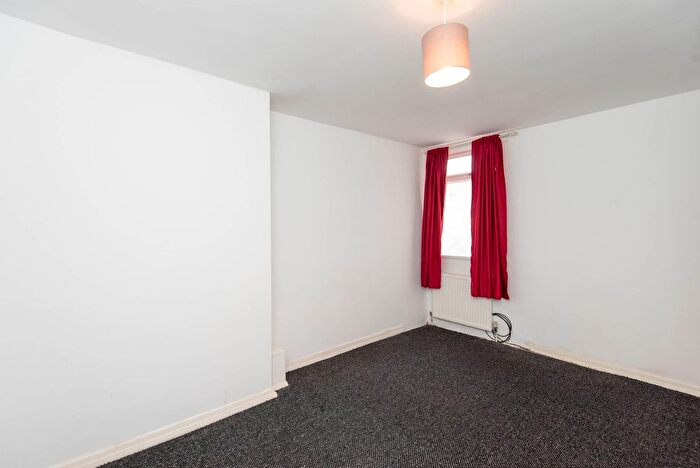 1 Bedroom Flat To Rent In King Edward Street, Shirebrook, NG20
