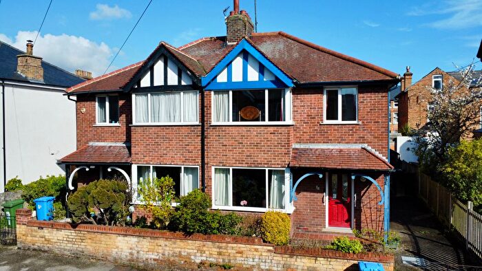 3 Bedroom Semi-Detached House For Sale In Oak Road, Scarborough, YO12