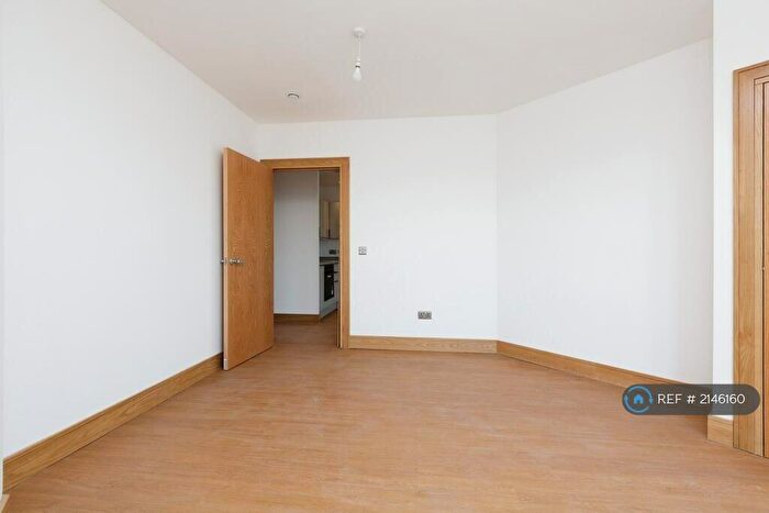 1 Bedroom Flat To Rent In Estuary View Apartments, Northfleet, DA11