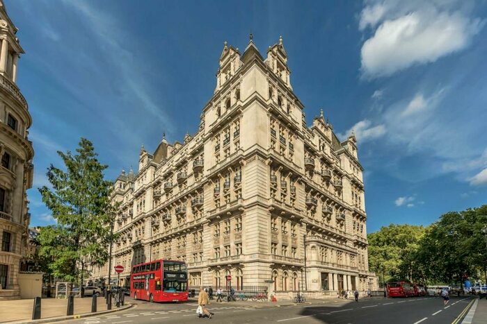 3 Bedroom Flat To Rent In Whitehall Court, London, SW1A