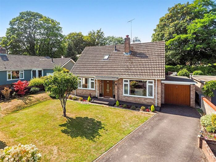 3 Bedroom Detached Bungalow For Sale In Avenue Close, Andover, SP10