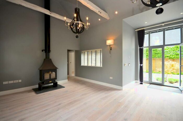 3 Bedroom Barn Conversion To Rent In Brook Farm, Worplesdon, Guildford, GU3