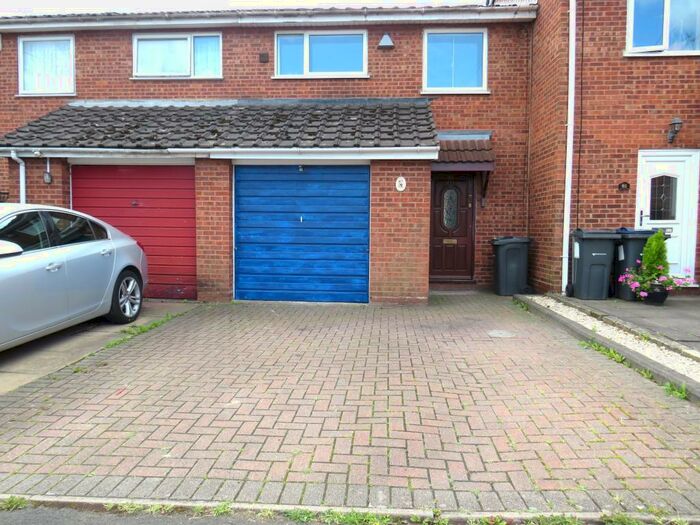 3 Bedroom Terraced House To Rent In Gressel Lane, Birmingham, B33