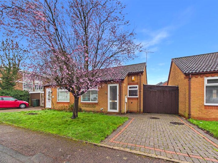 2 Bedroom Bungalow For Sale In Crowmere Road, Walsgrave, Coventry, CV2