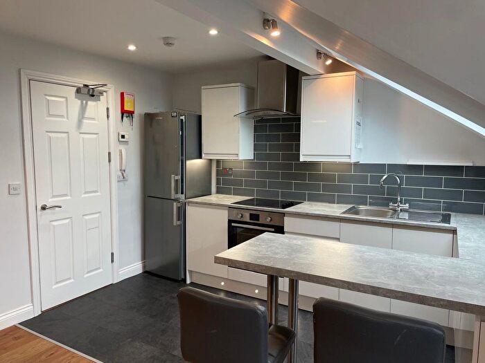 1 Bedroom Flat To Rent In Woodlands Terrace, Swansea, SA1