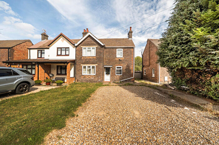 3 Bedroom Semi-Detached House For Sale In Drury Lane, Houghton Regis, Dunstable, LU5