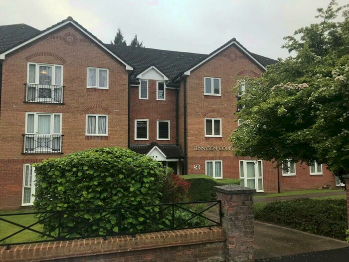 1 Bedroom Flat To Rent In Tennyson Court, Winn Road, SO17
