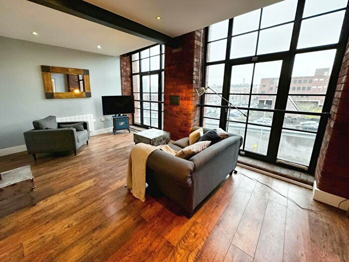 1 Bedroom Flat To Rent In New York Road, Leeds, West Yorkshire, LS2