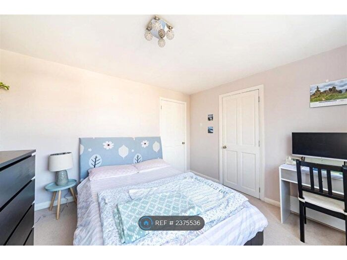 2 Bedroom Flat To Rent In Boileau Road, London, W5