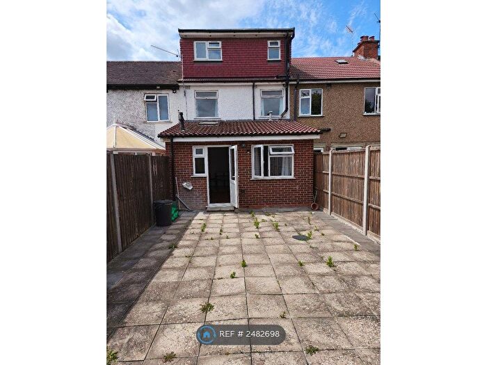5 Bedroom Terraced House To Rent In Bempton Drive, Ruislip, HA4