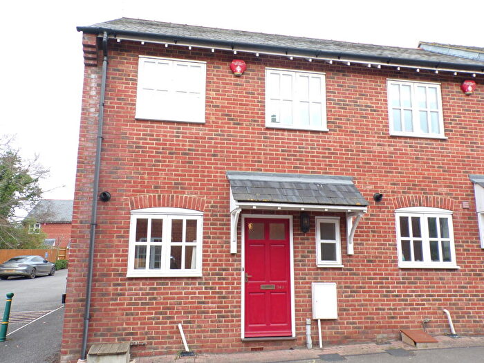 2 Bedroom House To Rent In Fordingbridge, SP6