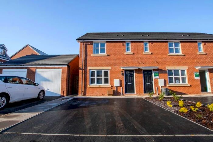 3 Bedroom Property To Rent In Heroes Drive, Birmingham B29