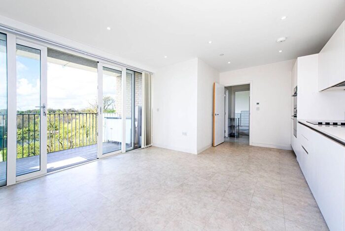 2 Bedroom Flat To Rent In Hawfinch House, Colindale, London, NW9