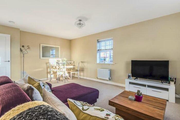 1 Bedroom Apartment To Rent In Chinnor, South Oxfordshire, OX39