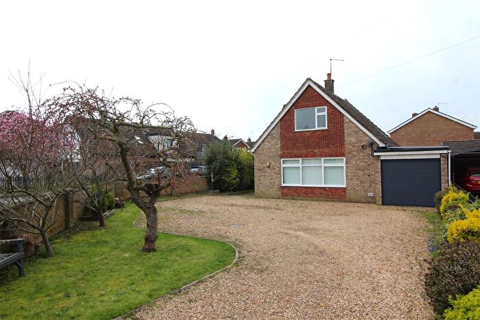 3 Bedroom Detached House For Sale In Godsey Lane, Market Deeping, Peterborough, PE6