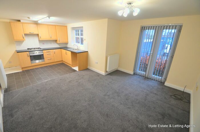 2 Bedroom Flat To Rent In Barton Street, Farnworth, Bolton BL4