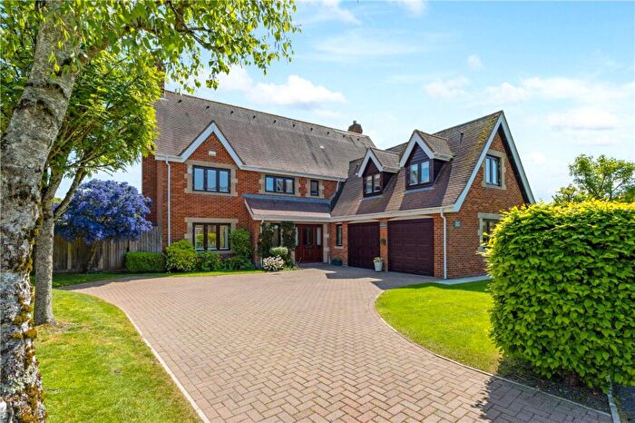 5 Bedroom Detached House For Sale In Grafton Place, East Grafton, Marlborough, Wiltshire, SN8