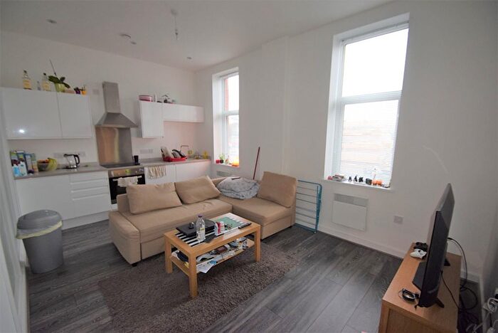 1 Bedroom Flat To Rent In Varity House, Vicarage Farm Road, Peterborough, Cambridgeshire, PE1