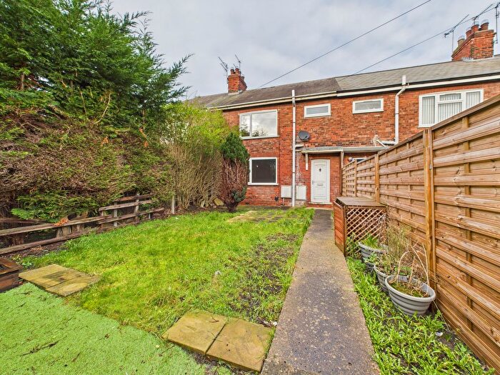 3 Bedroom Terraced House For Sale In Warneford Gardens, Hull, HU5