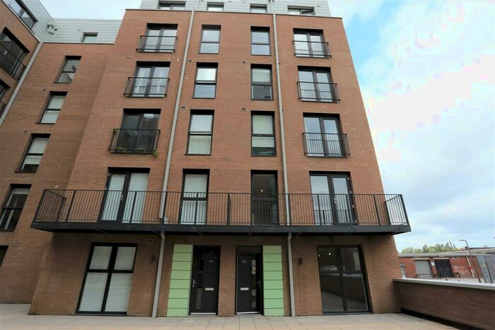 2 Bedroom Town House To Rent In Middlewood Plaza, Salford, M3