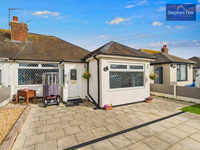 2 Bedroom Semi-Detached Bungalow For Sale In Shaftesbury Avenue, Thornton-Cleveleys, FY5