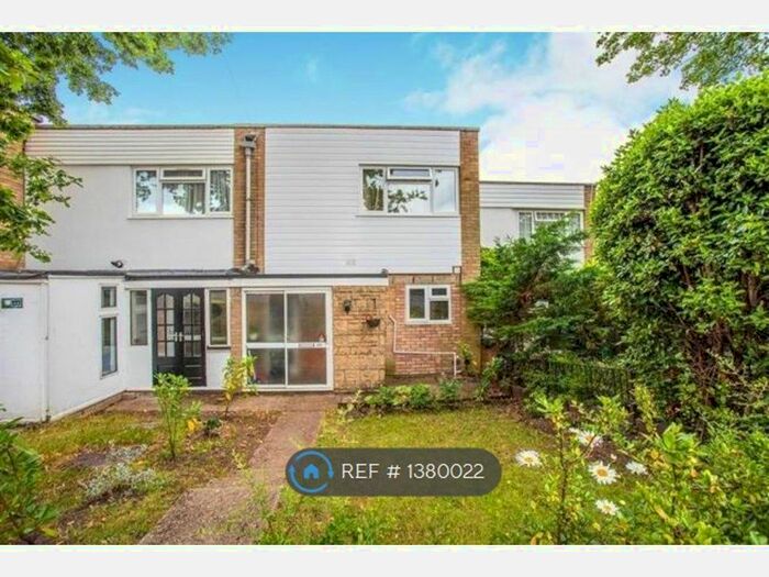 3 Bedroom Terraced House To Rent In Hagden Lane, Watford, WD18