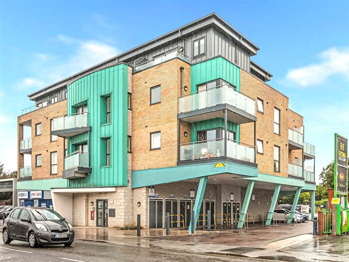 1 Bedroom Flat For Sale In High Road, Chadwell Heath, RM6