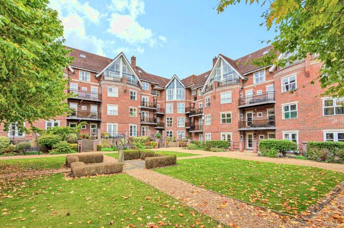 2 Bedroom Apartment To Rent In Marston Gate, Winchester, Hampshire, SO23