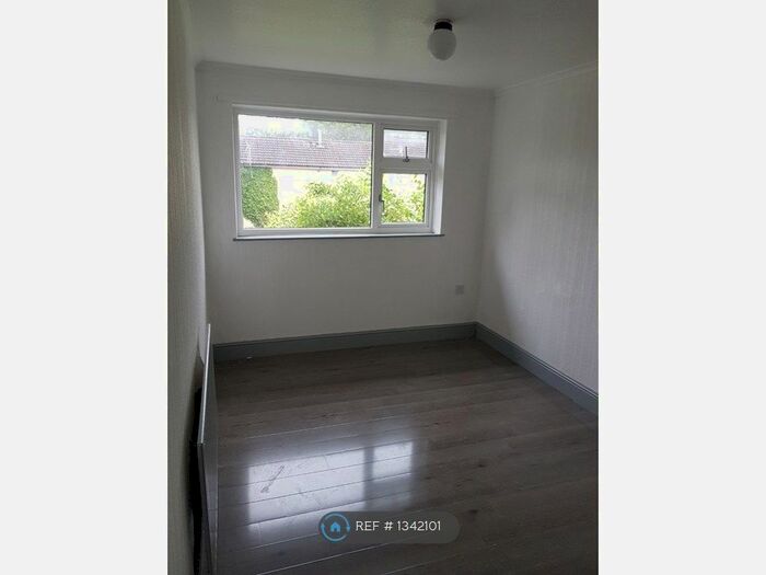 3 Bedroom Terraced House To Rent In Quarry Avenue, Nottingham, NG6