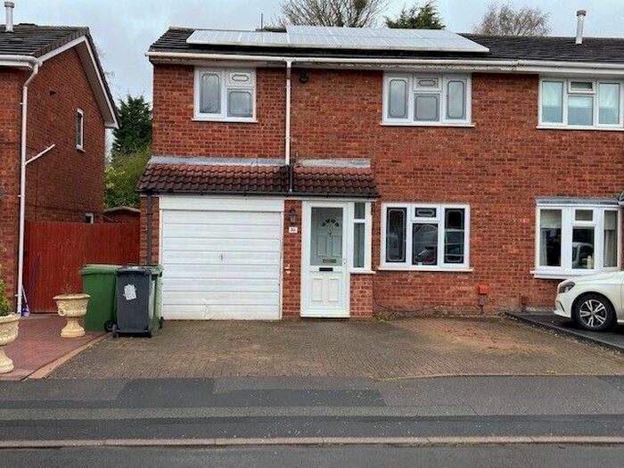 3 Bedroom Semi-Detached House To Rent In Marlowe Drive, Willenhall, WV12