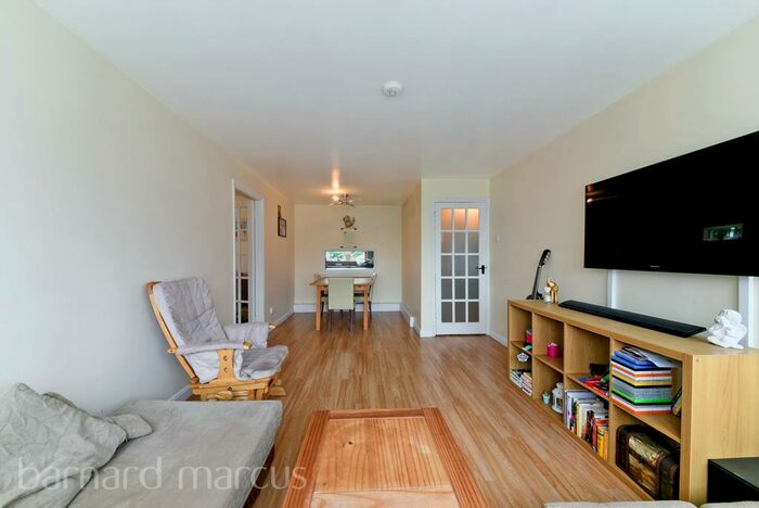 2 Bedroom Flat To Rent In Pampisford Road, South Croydon, CR2