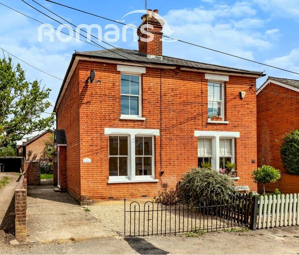 2 Bedroom Property To Rent In King Edwards Rise, Ascot, SL5