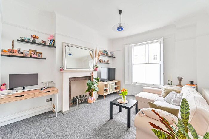 1 Bedroom Flat For Sale In Richborne Terrace, Oval, London, SW8